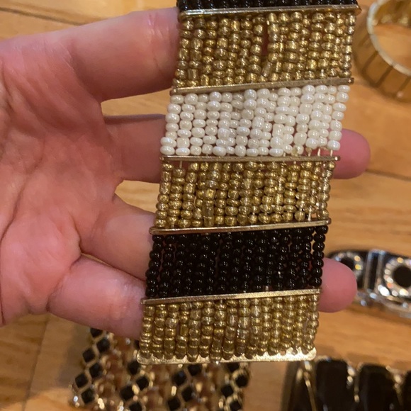 Bracelets - Picture 2 of 5